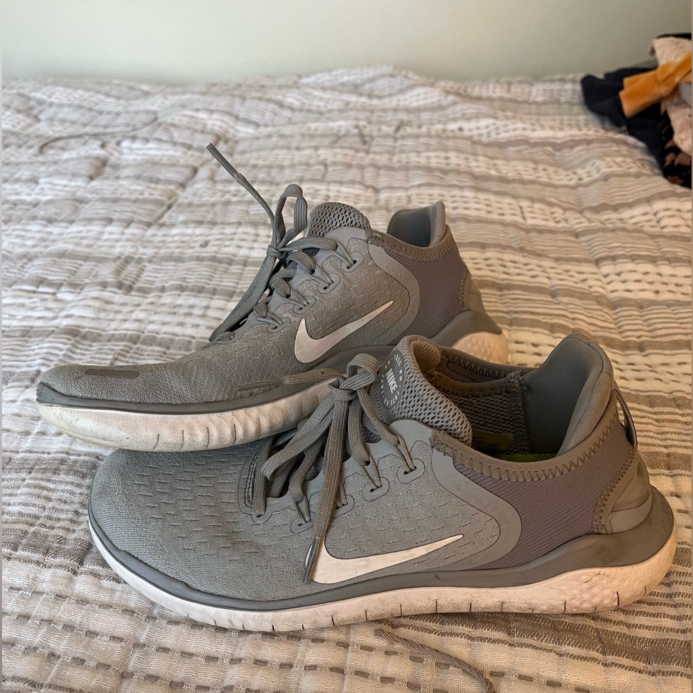 Nike gray women’s shoes